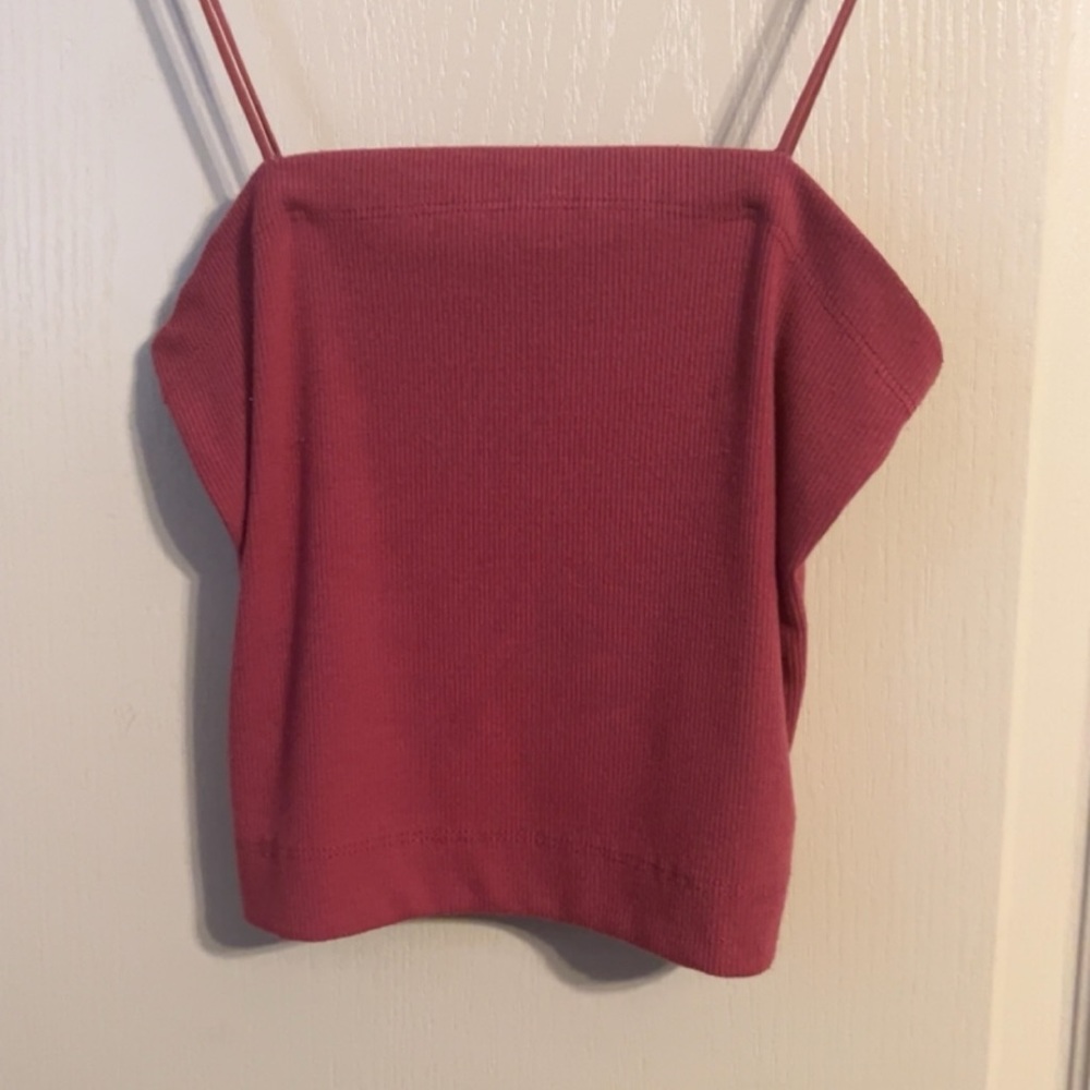 medium tank top